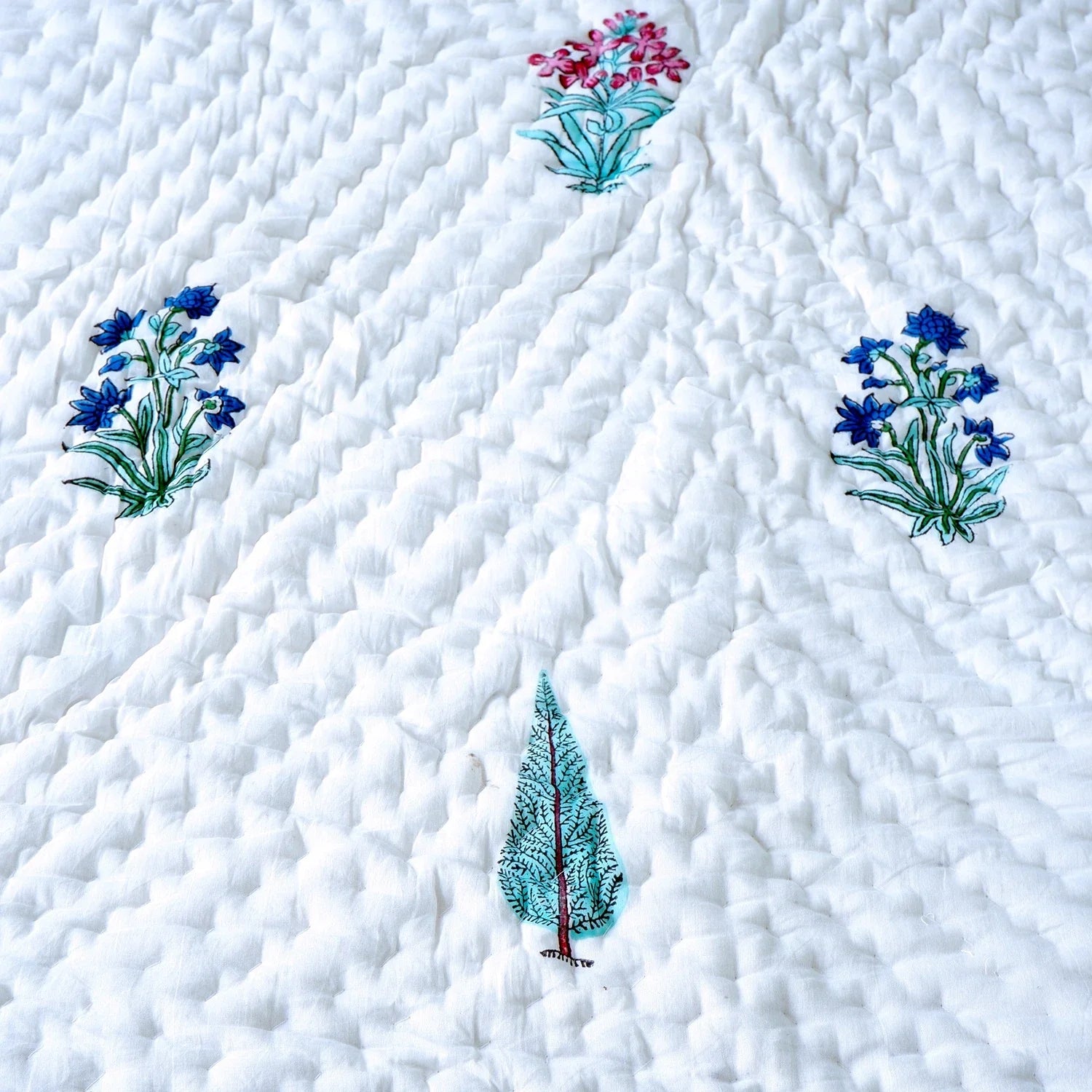 Hand Block Printed  Jaipuri Cotton All season AC Quilt - Gulmohar Jaal (90X108 Inches)