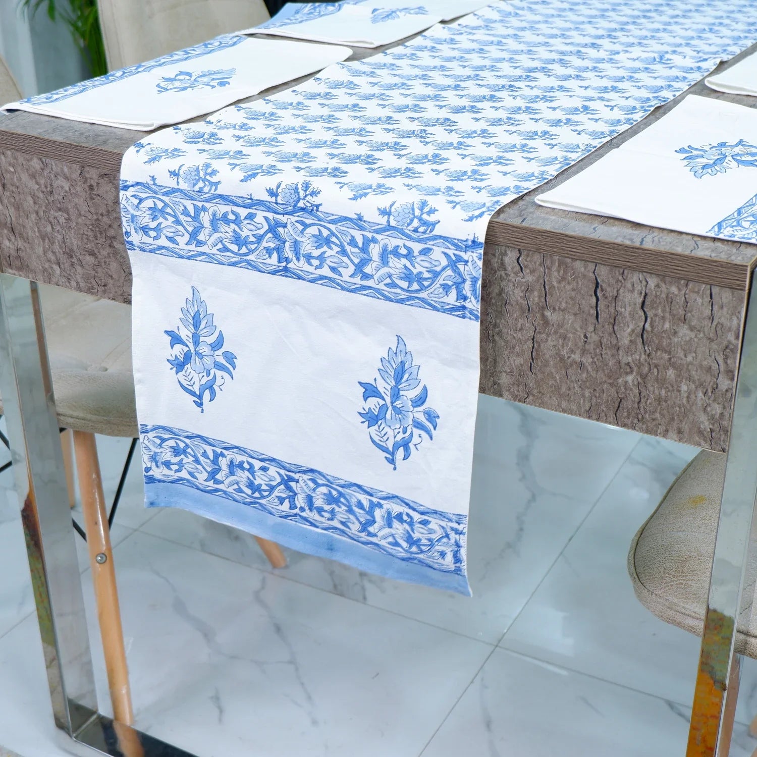 Hand Block Printed Cotton Table Runner - Kumad - Tarvik