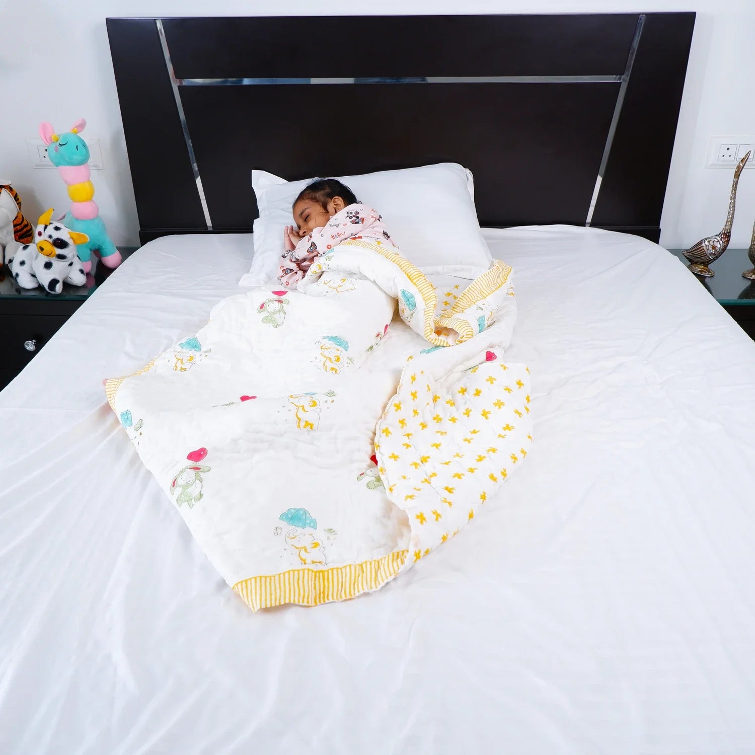 Hand Block Printed Kid's Cotton Quilt - Happyland - Tarvik